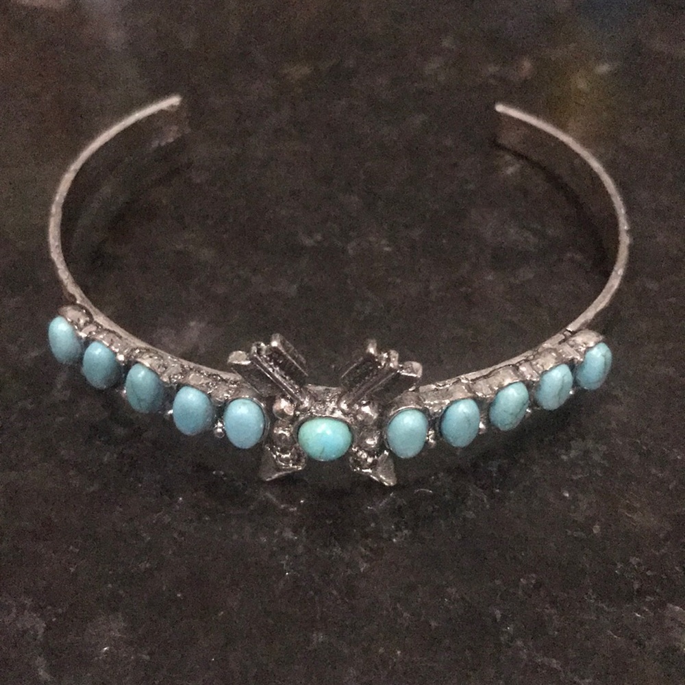 Silver tone adjustable bracelet